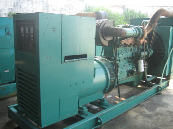 向阳租赁发电机- 发电机碳刷磨损的原因是什么