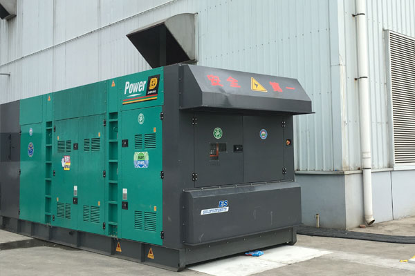 向阳燃油滤清器的更换流程是怎样的？