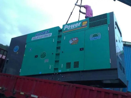 向阳柴油发电机组转速不稳定时，如何对发动机进行维护？