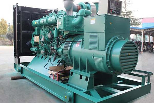 向阳工厂发电机应急发电中如何优化燃油储备管理？