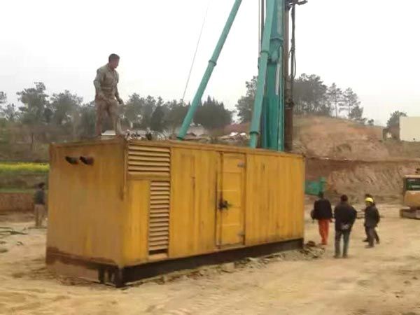 向阳如何判断水冷式机油散热器密封件是否需要更换？